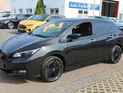 Black (m) Gebraucht 2024 Nissan Leaf 360º Kleinwagen | 23.500 € (Etwas zu teuer)