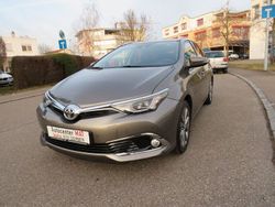 Grau Gebraucht 2017 Toyota Auris Touring Sports Executive Kombi | 11.950 € (Fairer Preis)