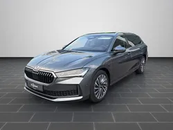 Graphitegrau metallic (metallic) Gebraucht 2025 Skoda Superb Limousine | 53.060 €