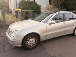 Silber Gebraucht 2003 Mercedes E320 Limousine | 5.990 € (Fairer Preis)