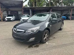 Schwarz Gebraucht 2012 Opel Astra Kombi | 3.950 € (Superpreis)