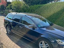 Blau Gebraucht 2012 VW Passat Highline Kombi | 8.222 € (Fairer Preis)