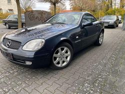 Blau Gebraucht 1997 Mercedes SLK230 Cabrio | 11.850 €