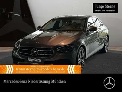 Grau Gebraucht 2021 Mercedes E450 Avantgarde Limousine | 51.990 € (Fairer Preis)