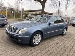 Tealitblau metallic Gebraucht 2002 Mercedes E240 Elegance Limousine | 5.500 € (Fairer Preis)