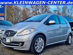 Silber Gebraucht 2011 Mercedes A160 Elegance Van / Kleinbus | 8.500 € (Teuer)