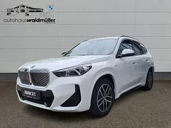 Weiß Neu 2025 BMW iX1 Comfort Edition SUV | 55.650 € (Guter Preis)