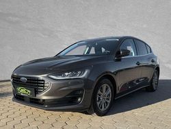Magnetic metallic Gebraucht 2023 Ford Focus Titanium Limousine | 23.990 € (Etwas zu teuer)