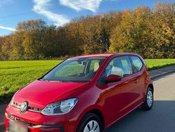Rot Gebraucht 2021 VW up! Kleinwagen | 6.800 € (Guter Preis)