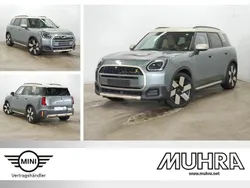 Grün Neu 2024 Mini Countryman Favoured SUV | 46.890 € (Fairer Preis)