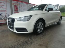 Weiß Gebraucht 2013 Audi A1 Attraction Coupé | 8.800 € (Fairer Preis)