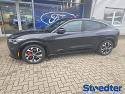 Grau Gebraucht 2021 Ford Mustang Mach-E SUV | 36.900 €