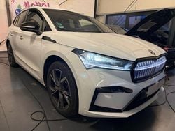 Weiß Gebraucht 2025 Skoda Enyaq iV SportLine SUV | 44.900 € (Superpreis)