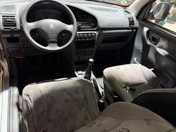 Silber Gebraucht 2002 Peugeot Partner Van | 1.700 €