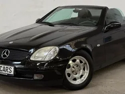 Schwarz Gebraucht 1999 Mercedes SLK200 Cabrio | 4.999 € (Fairer Preis)