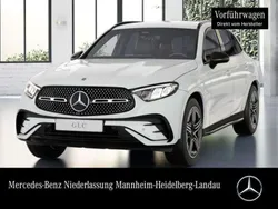 Weiß Gebraucht 2024 Mercedes GLC200 AMG SUV | 53.850 € (Guter Preis)