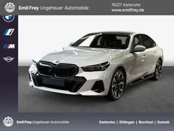 Grau Neu 2024 BMW 540 M Sport Limousine | 79.990 € (Guter Preis)