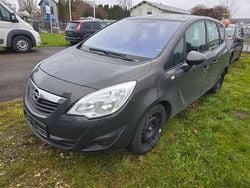 Grau Gebraucht 2013 Opel Meriva Active Van / Kleinbus | 2.990 € (Superpreis)