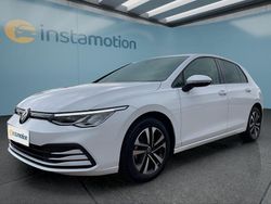 Weiß Gebraucht 2021 VW Golf VIII Kleinwagen | 19.099 € (Superpreis)