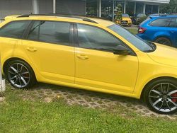 Gelb Gebraucht 2015 Skoda Octavia RS Kombi | 14.700 € (Fairer Preis)
