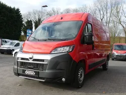 Rot Neu 2024 Opel Movano Van | 34.480 € (Superpreis)