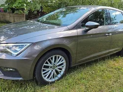 Grau Gebraucht 2017 Seat Leon Style Limousine | 11.990 € (Fairer Preis)