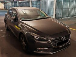 Grau Gebraucht 2018 Mazda 3 Limousine | 13.800 € (Fairer Preis)