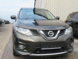 Schwarz Gebraucht 2016 Nissan X-Trail Tekna SUV | 13.890 € (Fairer Preis)