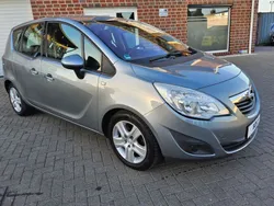 Grau Gebraucht 2012 Opel Meriva Edition Van / Kleinbus | 2.798 € (Fairer Preis)