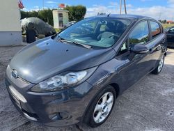 Blau Gebraucht 2011 Ford Fiesta Trend Kleinwagen | 3.500 € (Guter Preis)