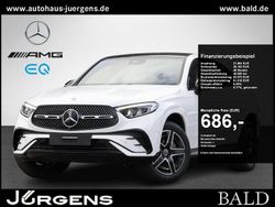 Polarweiß Gebraucht 2024 Mercedes GLC300e AMG Coupé | 72.440 € (Fairer Preis)