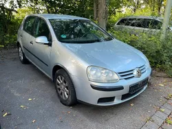 Silber Gebraucht 2005 VW Golf V Kleinwagen | 1.000 € (Guter Preis)