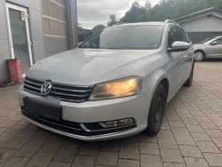 Grau Gebraucht 2011 VW Passat Kombi | 4.200 € (Superpreis)