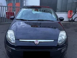 Blau Gebraucht 2010 Fiat Grande Punto Kleinwagen | 1.990 € (Etwas zu teuer)