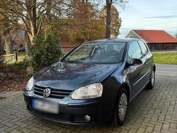 Blau Gebraucht 2005 VW Golf V Goal Kleinwagen | 1.500 € (Fairer Preis)