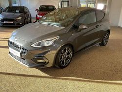 Grau Gebraucht 2018 Ford Fiesta ST-Line Kleinwagen | 9.970 € (Fairer Preis)