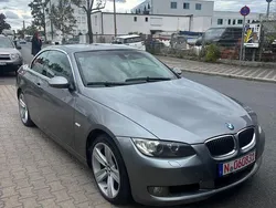 Grau Gebraucht 2008 BMW 330 Cabriolet Sport Line Cabrio | 7.990 €