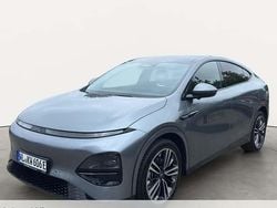 Grau Gebraucht 2025 XPENG G6 AWD Performance SUV | 53.990 €