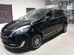 Schwarz Gebraucht 2012 Renault Scénic III Van / Kleinbus | 4.999 € (Fairer Preis)