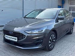 Grau Gebraucht 2025 Ford Focus Titanium Limousine | 23.650 € (Superpreis)