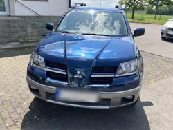 Blau Gebraucht 2003 Mitsubishi Outlander SUV | 2.700 € (Fairer Preis)