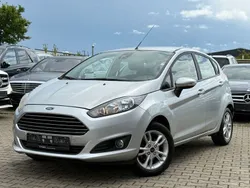 Polarsilber metallic Gebraucht 2015 Ford Fiesta SYNC Edition Kleinwagen | 4.350 € (Fairer Preis)