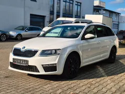 Weiß Gebraucht 2015 Skoda Octavia RS Kombi | 14.999 € (Etwas zu teuer)