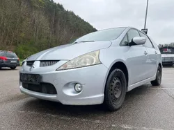 Silber Gebraucht 2008 Mitsubishi Grandis Van / Kleinbus | 850 €