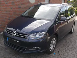 Blau Gebraucht 2014 VW Sharan Highline Van / Kleinbus | 12.499 € (Guter Preis)
