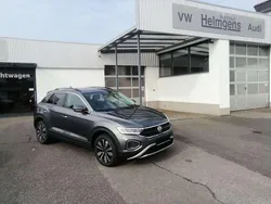 Indiumgrau metallic Gebraucht 2024 VW T-Roc Move SUV | 30.900 € (Fairer Preis)