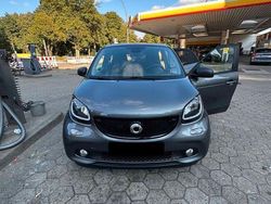 Grau Gebraucht 2019 Smart ForFour Passion Limousine | 14.900 € (Fairer Preis)