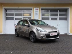 Grau Gebraucht 2011 Renault Clio II Dynamique Limousine | 4.990 € (Teuer)