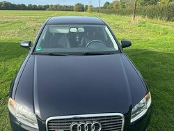 Blau Gebraucht 2007 Audi A4 Limousine | 4.500 €