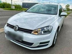 Weiß Gebraucht 2016 VW Golf VII Comfortline Kombi | 7.500 € (Guter Preis)
